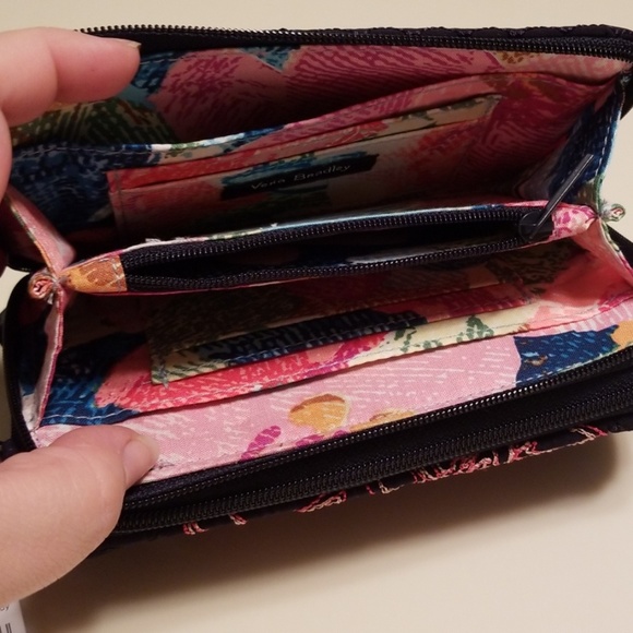 Vera Bradley Iconic All in One Crossbody - Picture 6 of 8